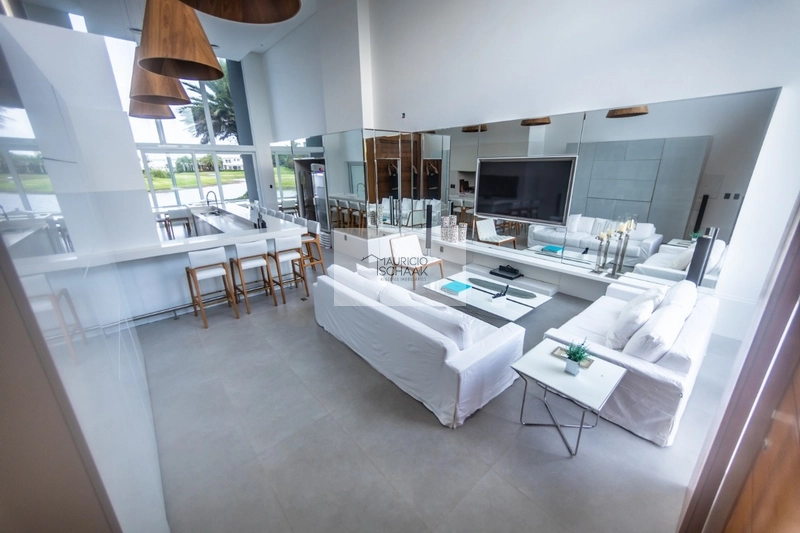 Mansão em condomínio fechado em Xangri-lá: 14ª foto da galeria de imagens do imóvel