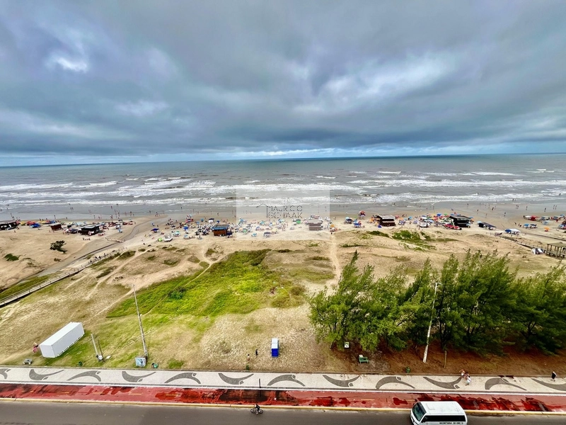 Cobertura com vista eterna pro mar: 8ª foto da galeria de imagens do imóvel