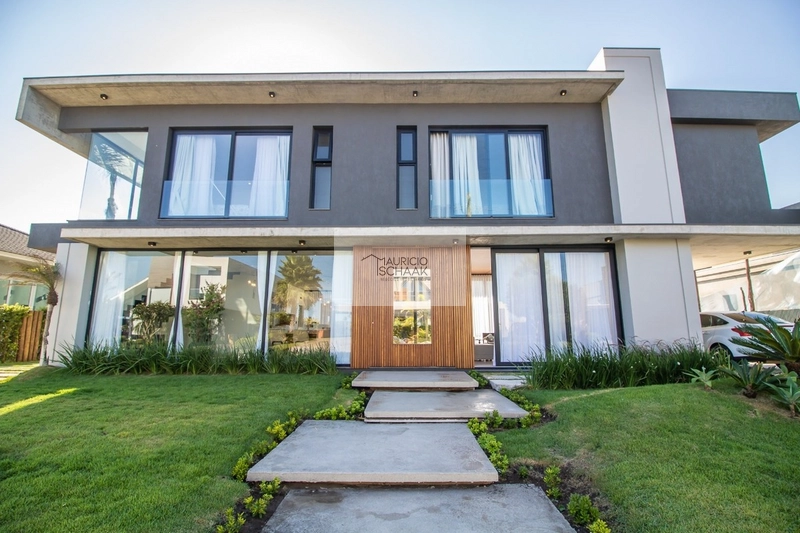 Sobrado em condomínio náutico!!