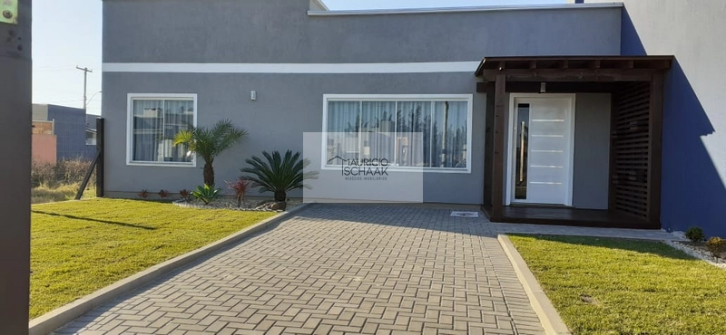 Casa em Capão da Canoa: 2ª foto da galeria de imagens do imóvel