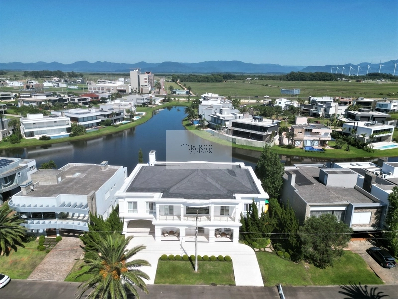 Mansão em condomínio fechado em Xangri-lá: 25ª foto da galeria de imagens do imóvel