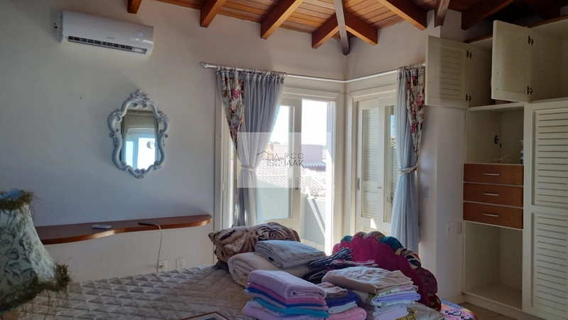 Casa à poucos metros do mar em Xangri-lá: 8ª foto da galeria de imagens do imóvel