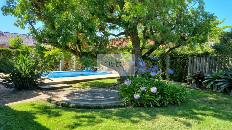 Casa à poucos metros do mar em Xangri-lá: 5ª foto da galeria de imagens do imóvel