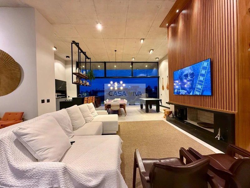 Casa beira lago em condomínio fechado!: 11ª foto da galeria de imagens do imóvel