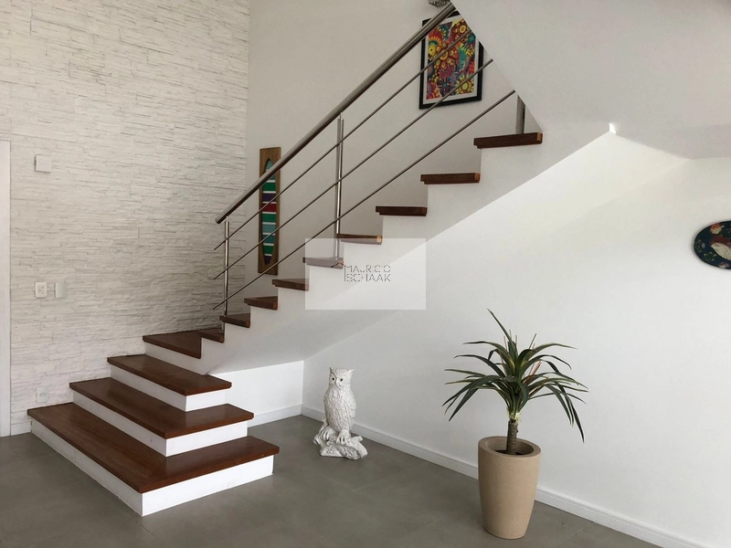 Apartamento na avenida central de Atlântida: 9ª foto da galeria de imagens do imóvel