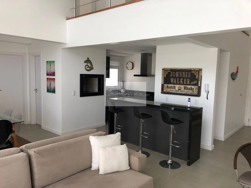 Apartamento na avenida central de Atlântida: 1ª foto da galeria de imagens do imóvel