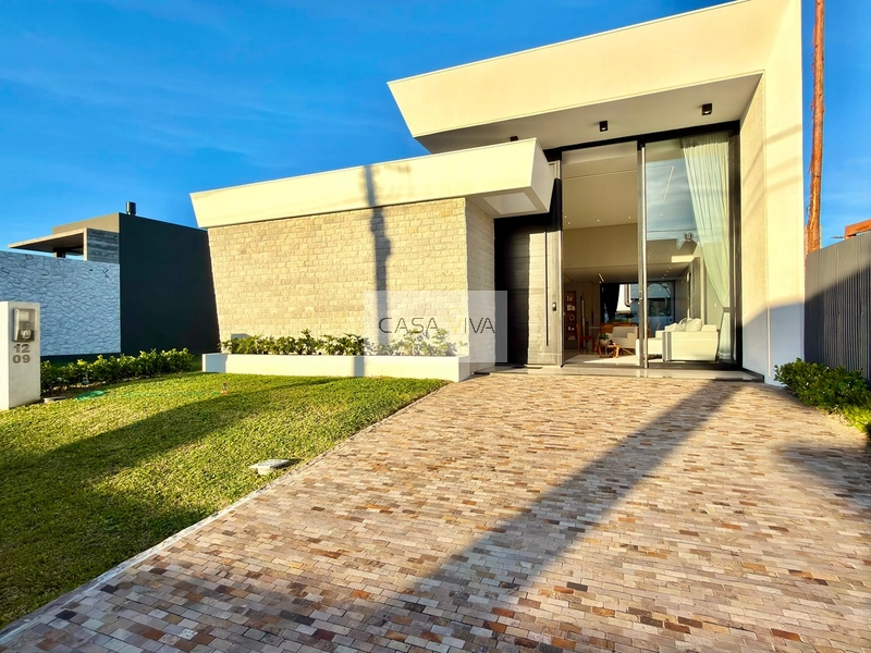 CASA NO CONDOMÍNIO SUNSET – XANGRI-LÁ: 1ª foto da galeria de imagens do imóvel