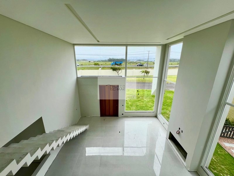 Sobrado beira lago!: 4ª foto da galeria de imagens do imóvel
