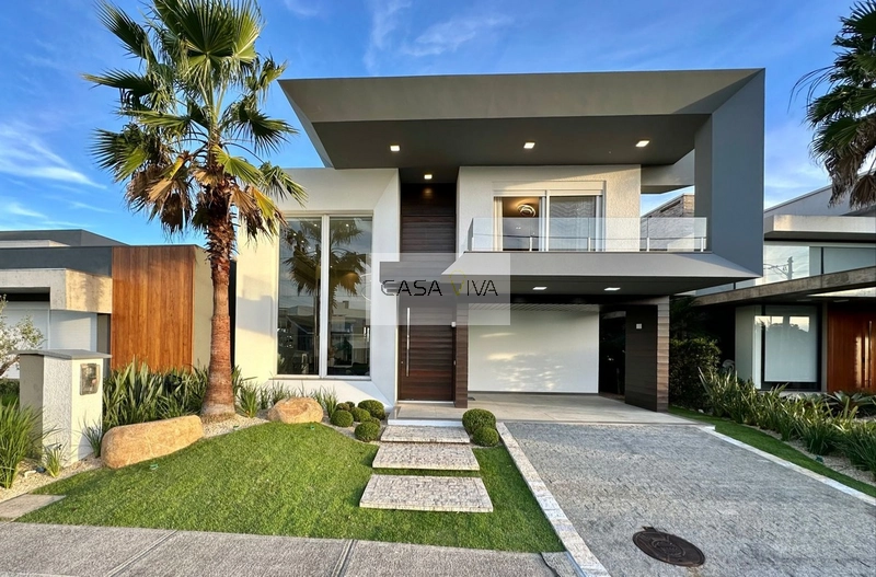 Sobrado em condomínio fechado em Capão da Canoa!