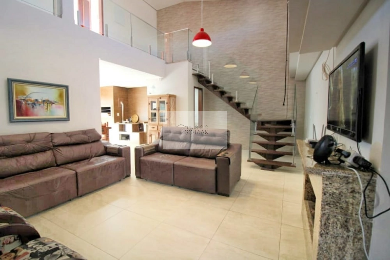 Casa no centro de Xangri-lá: 5ª foto da galeria de imagens do imóvel