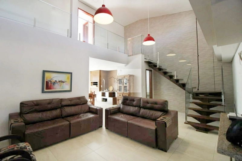 Casa no centro de Xangri-lá: 4ª foto da galeria de imagens do imóvel
