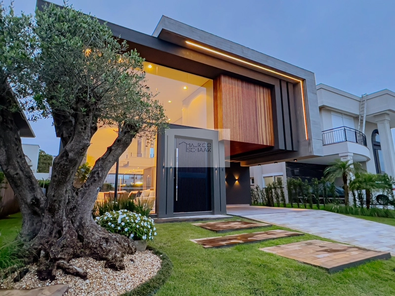 Mansão em condomínio náutico!