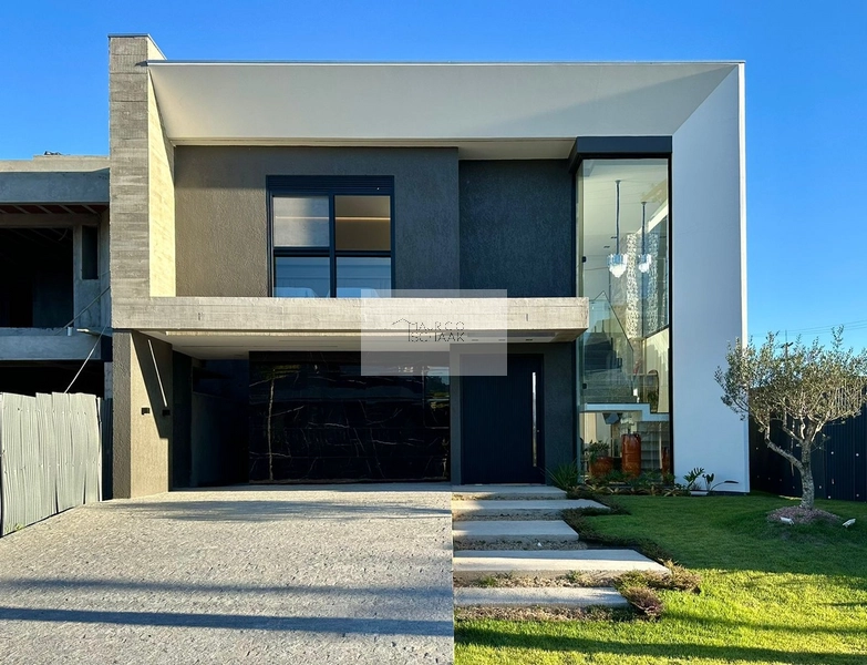 Casa em condomínio fechado em Xangri-lá!: 1ª foto da galeria de imagens do imóvel