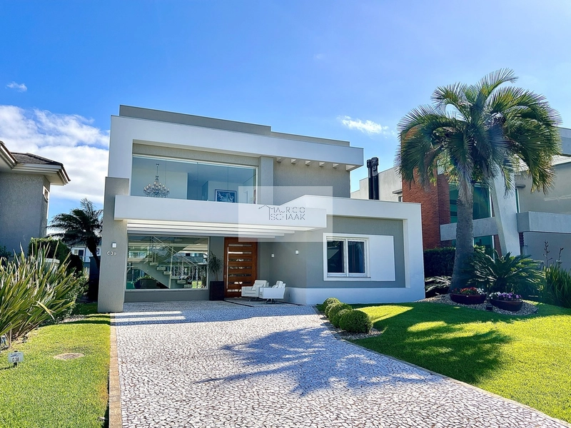 Casa beira lago em condomínio fechado!: 52ª foto da galeria de imagens do imóvel