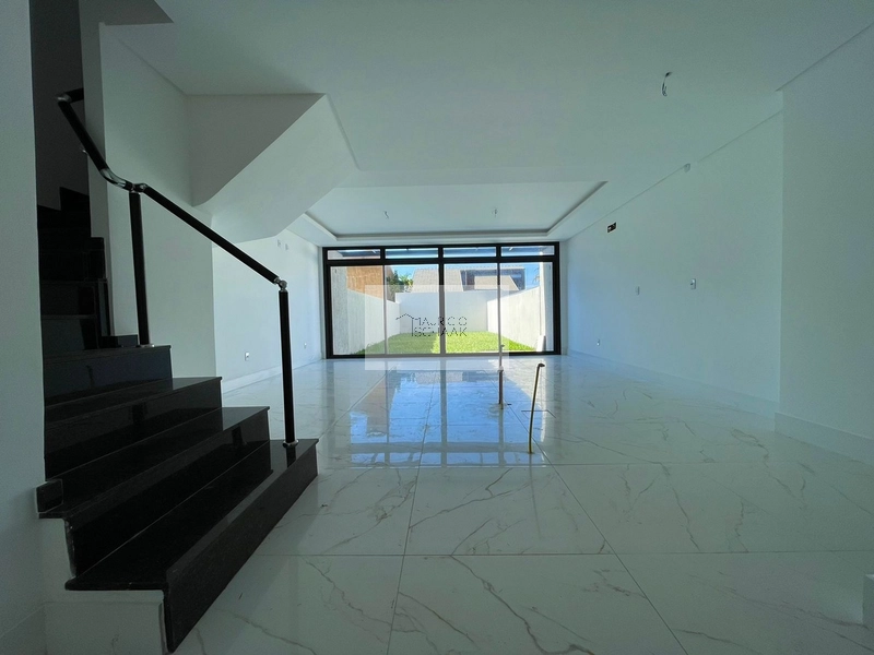 Duplex no centro de Xangri-lá!: 2ª foto da galeria de imagens do imóvel