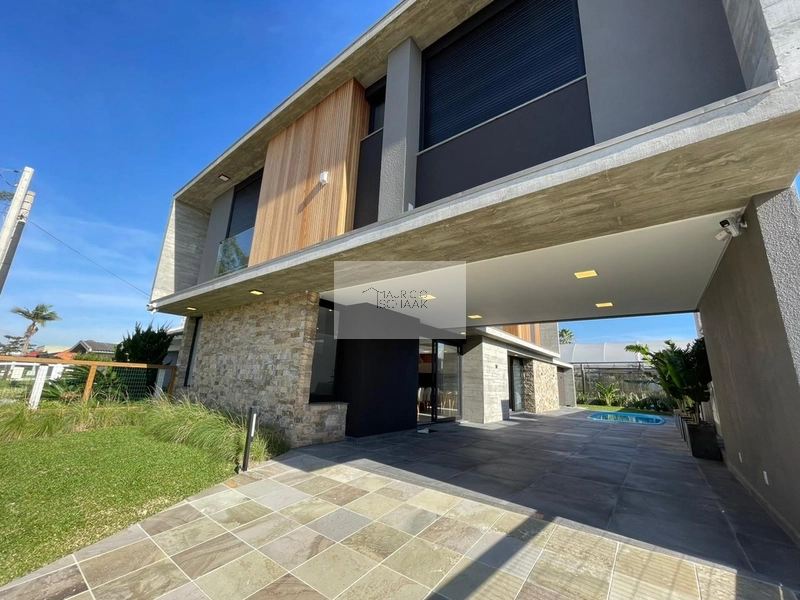 Casa no centro de Xangri-lá!: 1ª foto da galeria de imagens do imóvel
