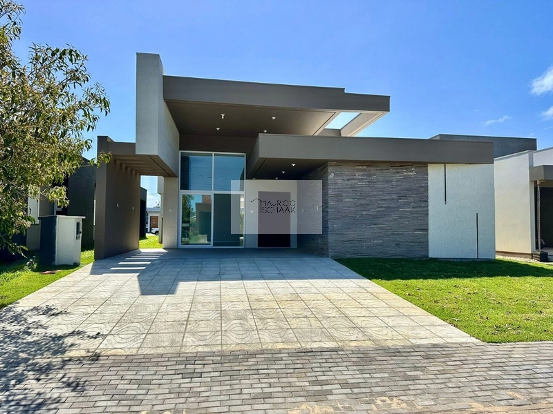Casa em condomínio fechado em Capão da Canoa!