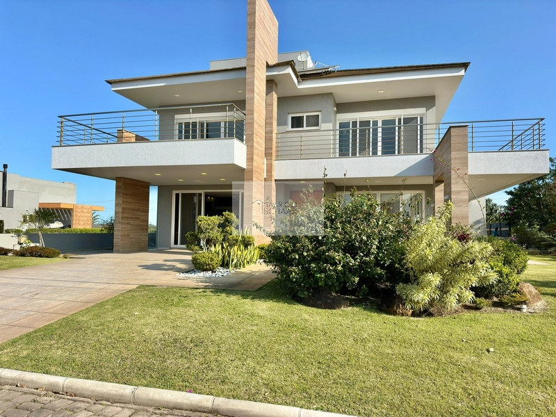 Casa em condomínio Náutico!