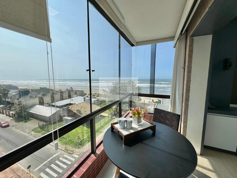 Apartamento com vista liberada pro mar!: 2ª foto da galeria de imagens do imóvel
