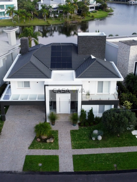 Mansão em condomínio fechado em Atlântida!: 2ª foto da galeria de imagens do imóvel