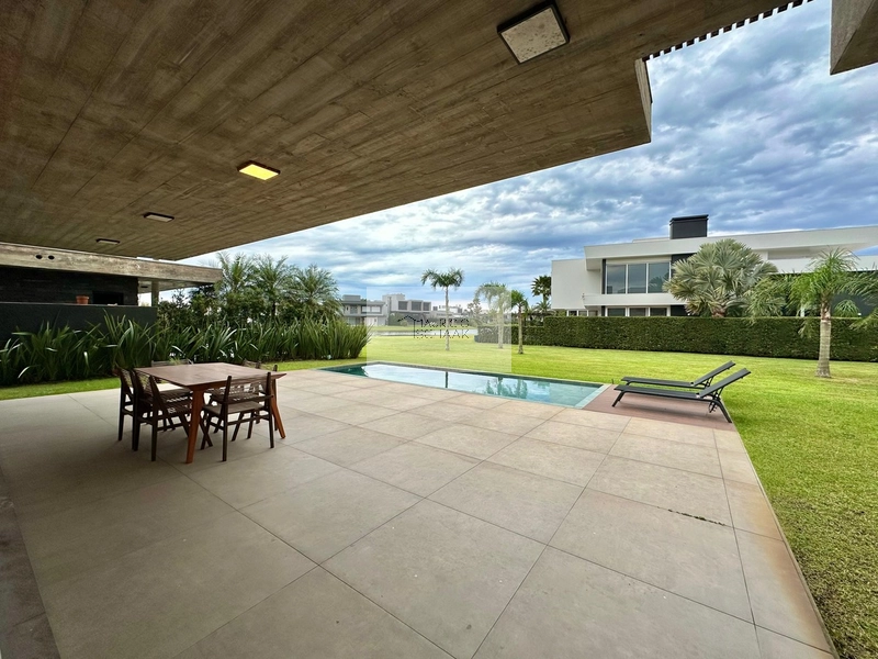 Casa nova beira lago: 11ª foto da galeria de imagens do imóvel