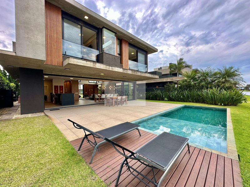 Casa nova beira lago: 13ª foto da galeria de imagens do imóvel