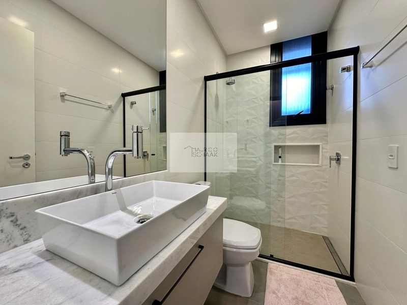Casa nova beira lago: 26ª foto da galeria de imagens do imóvel