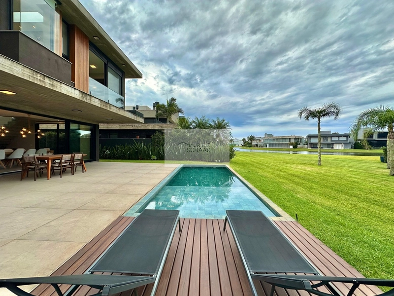 Casa nova beira lago: 12ª foto da galeria de imagens do imóvel