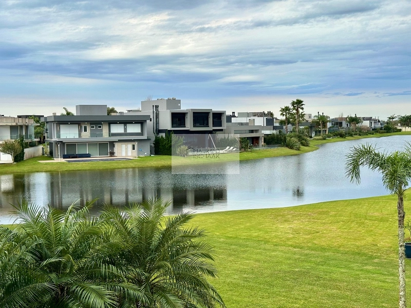 Casa nova beira lago: 20ª foto da galeria de imagens do imóvel