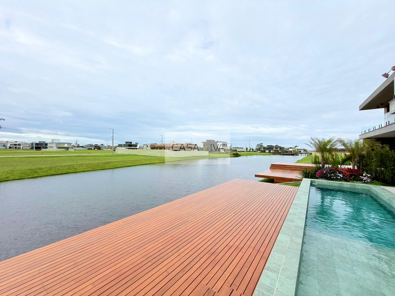 SOBRADO À BEIRA LAGO  ALTO PADRÃO - MOBILIADO & DECORADO: 16ª foto da galeria de imagens do imóvel