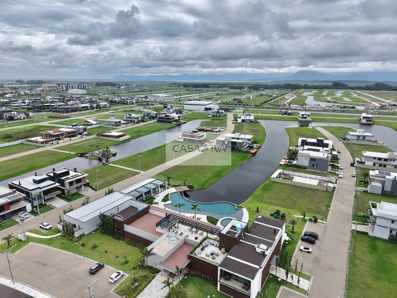 SOBRADO À BEIRA LAGO  ALTO PADRÃO - MOBILIADO & DECORADO: 56ª foto da galeria de imagens do imóvel