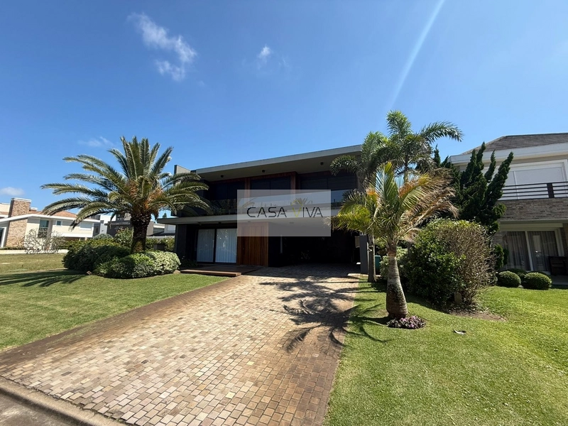 Casa de Alto Luxo em Condomínio Fechado à Beira-Mar!: 1ª foto da galeria de imagens do imóvel