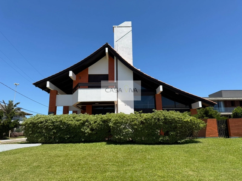 Casa em Localização Privilegiada – Ao Lado do Caburé: 8ª foto da galeria de imagens do imóvel