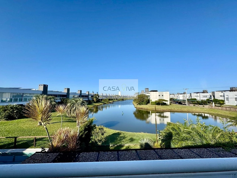 Sobrado de Alto Padrão à Beira do Lago – Mobiliado e Decorado: 14ª foto da galeria de imagens do imóvel