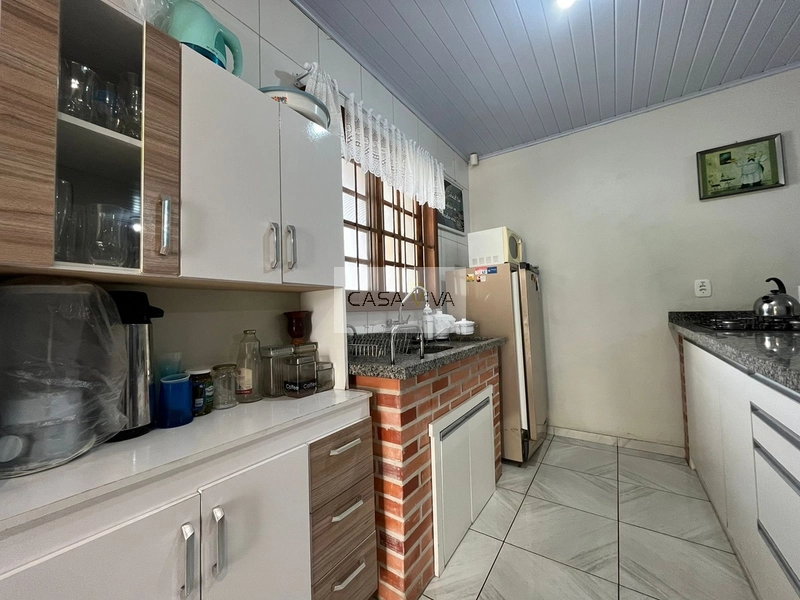 EXCELENTE CASA DE ESQUINA NA REGIÃO CENTRAL DE CAPÃO DA CANOA: 6ª foto da galeria de imagens do imóvel