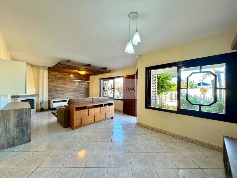 CASA À VENDA NO CENTRO DE XANGRI-LÁ/RS: 4ª foto da galeria de imagens do imóvel