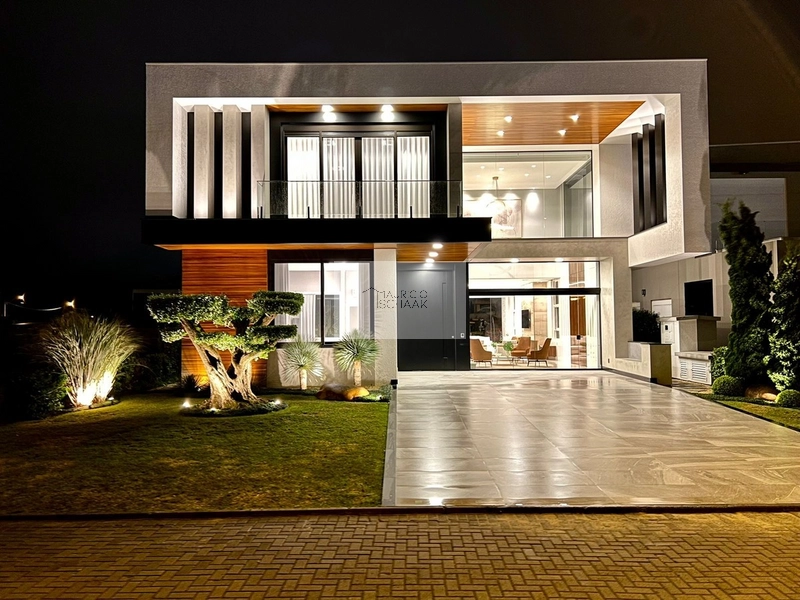 Mansão de luxo em condomínio fechado em Xangri-lá: 1ª foto da galeria de imagens do imóvel