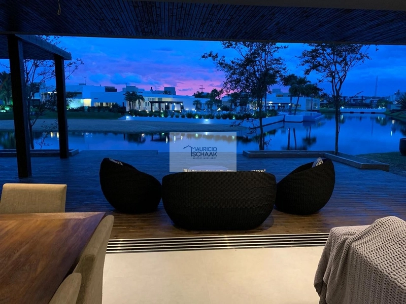 Sobrado beira lago em condomínio fechado: 23ª foto da galeria de imagens do imóvel