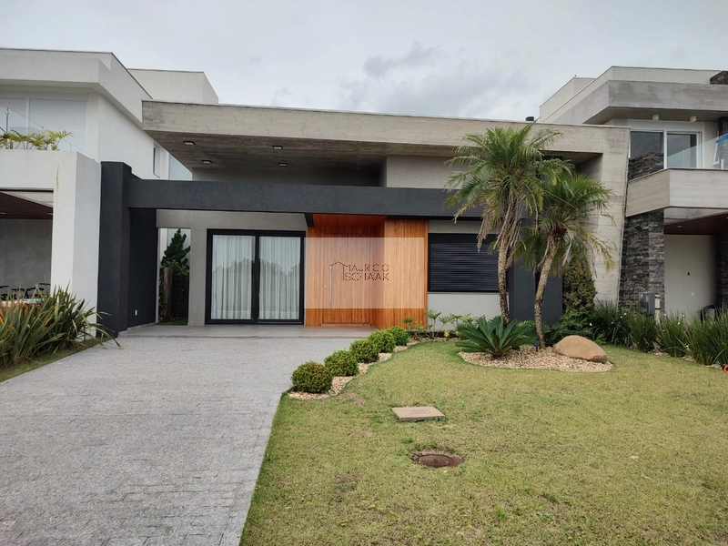 Casa no condomínio fechado Riviera: 1ª foto da galeria de imagens do imóvel