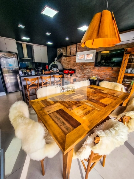 Sobrado beira lago em condomínio fechado: 14ª foto da galeria de imagens do imóvel