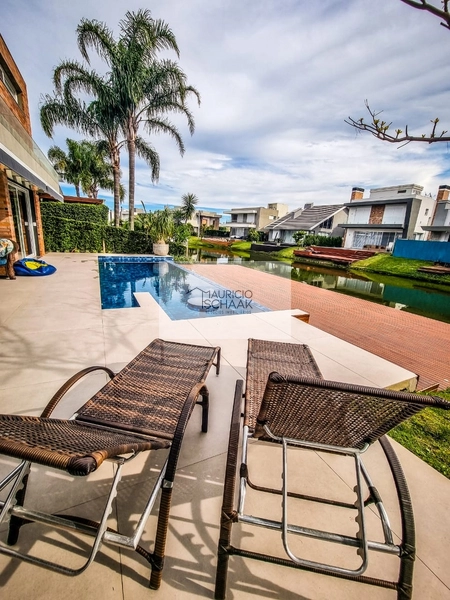 Sobrado beira lago em condomínio fechado: 15ª foto da galeria de imagens do imóvel