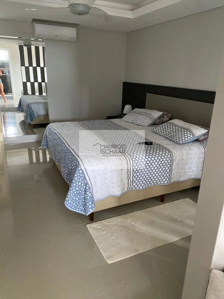 Sobrado beira lago em condomínio fechado: 9ª foto da galeria de imagens do imóvel