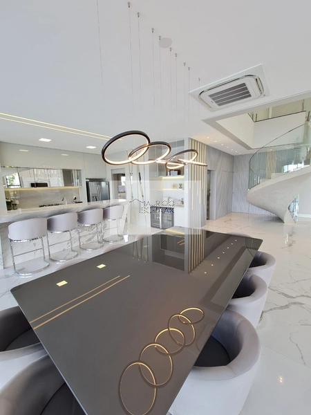 Mansão em condomínio fechado no litoral: 37ª foto da galeria de imagens do imóvel