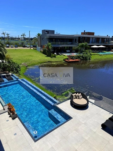 Mansão em condomínio fechado no litoral: 51ª foto da galeria de imagens do imóvel