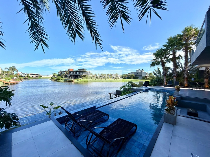 Mansão em condomínio fechado no litoral: 16ª foto da galeria de imagens do imóvel