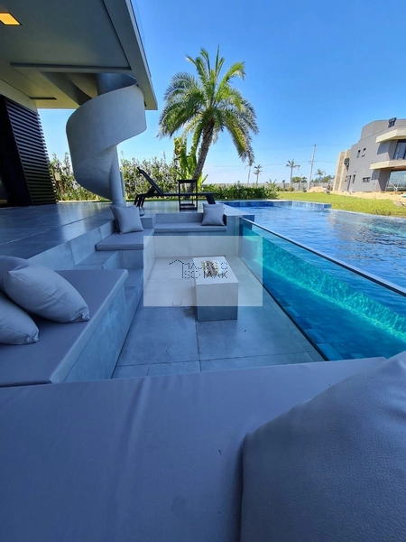 Mansão em condomínio fechado no litoral: 18ª foto da galeria de imagens do imóvel