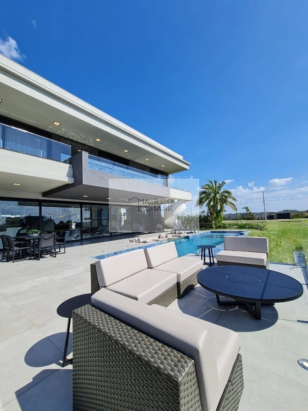 Mansão em condomínio fechado no litoral: 5ª foto da galeria de imagens do imóvel