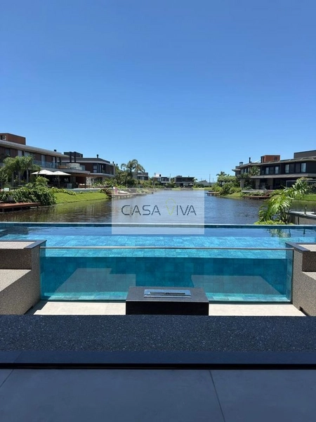 Mansão em condomínio fechado no litoral: 55ª foto da galeria de imagens do imóvel