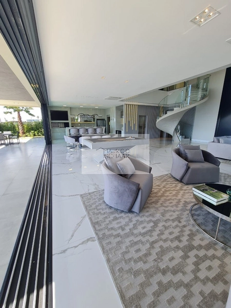 Mansão em condomínio fechado no litoral: 36ª foto da galeria de imagens do imóvel