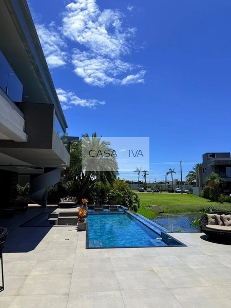 Mansão em condomínio fechado no litoral: 70ª foto da galeria de imagens do imóvel